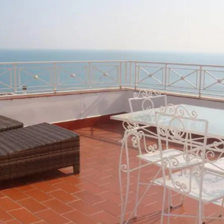 Casa Panoramica Del Xll Secolo